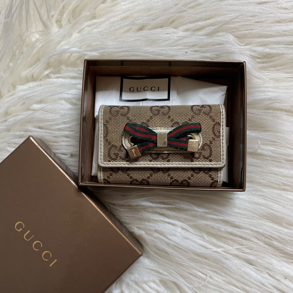 GUCCI KEY HOLDER POUCH